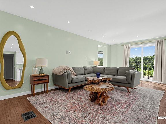 2nd image of 4875 Wicopee Ave