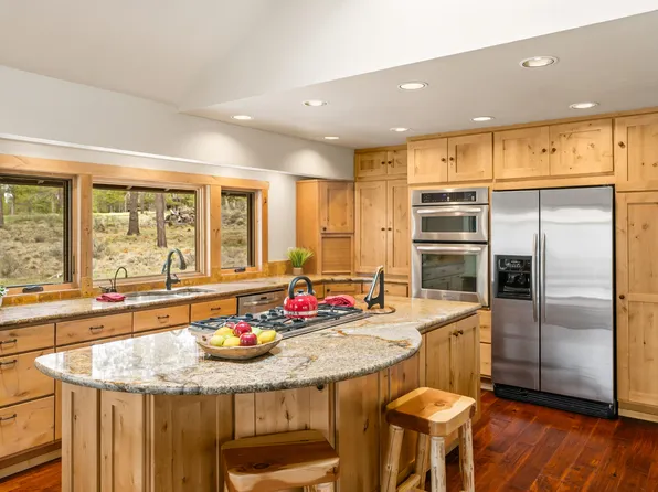 57678 Yellow Pine Loop #17, Bend, OR 97707
