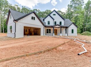 126 Elmwood Rd, Hoschton, GA 30548