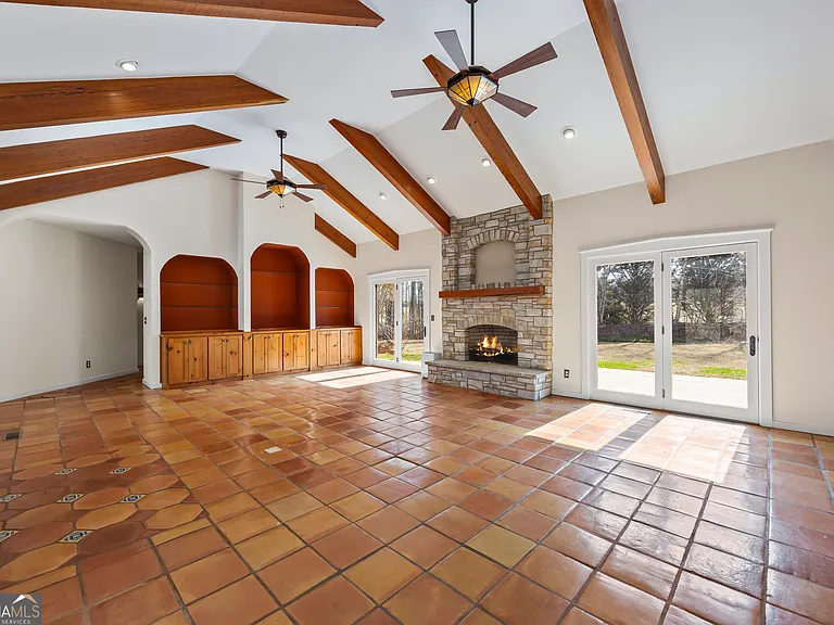 2223 Salem Rd — Photo 22