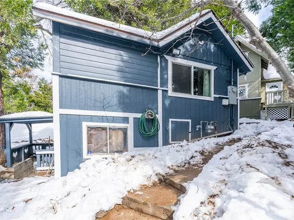 29083 Hook Creek Rd, Cedar Glen, CA 92321