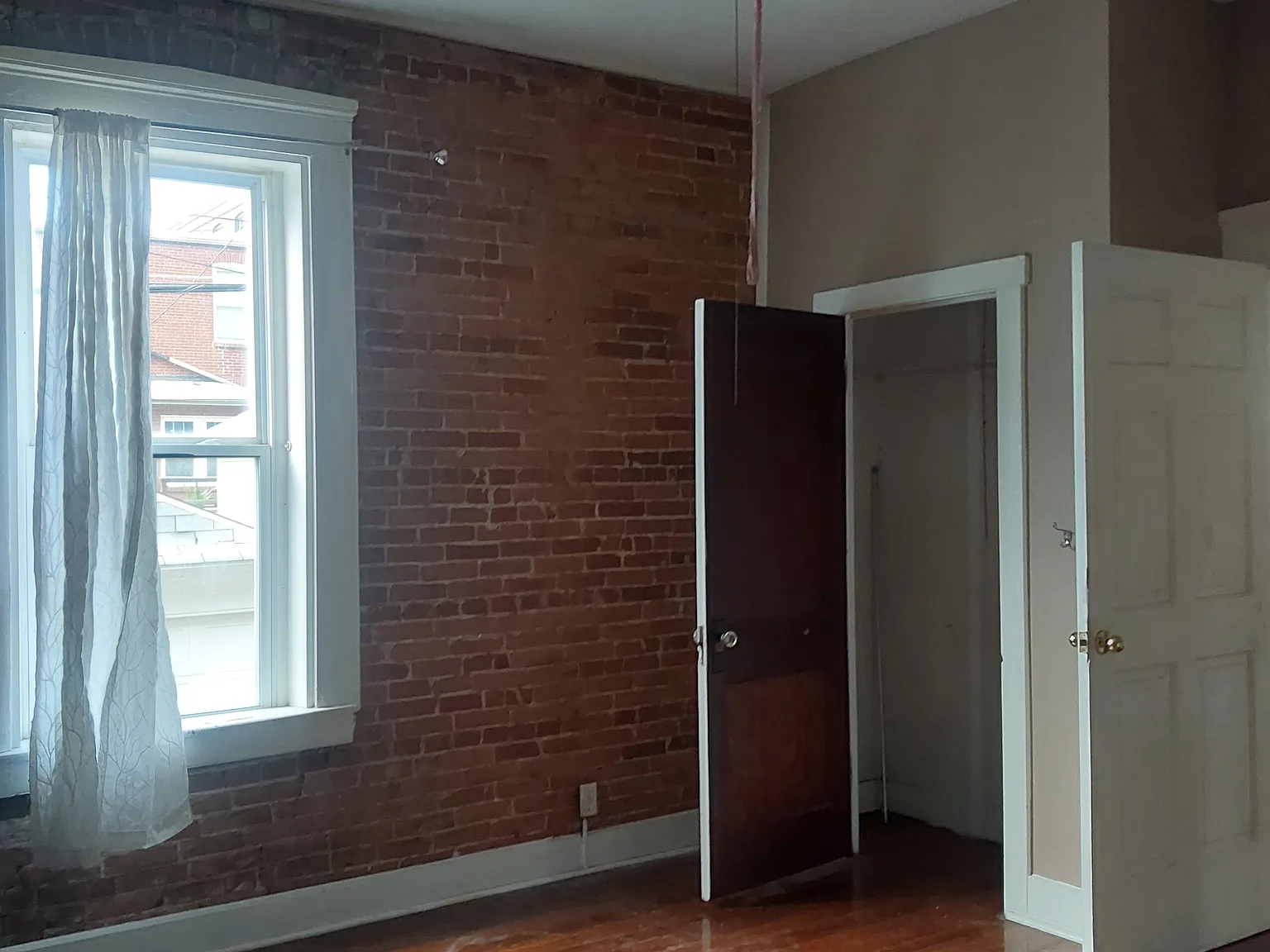 1 bed, 950 sqft, $1,150 — Photo 4