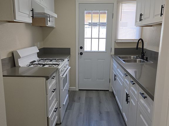 4th image of 2433 E Garvey Ave N APT 2