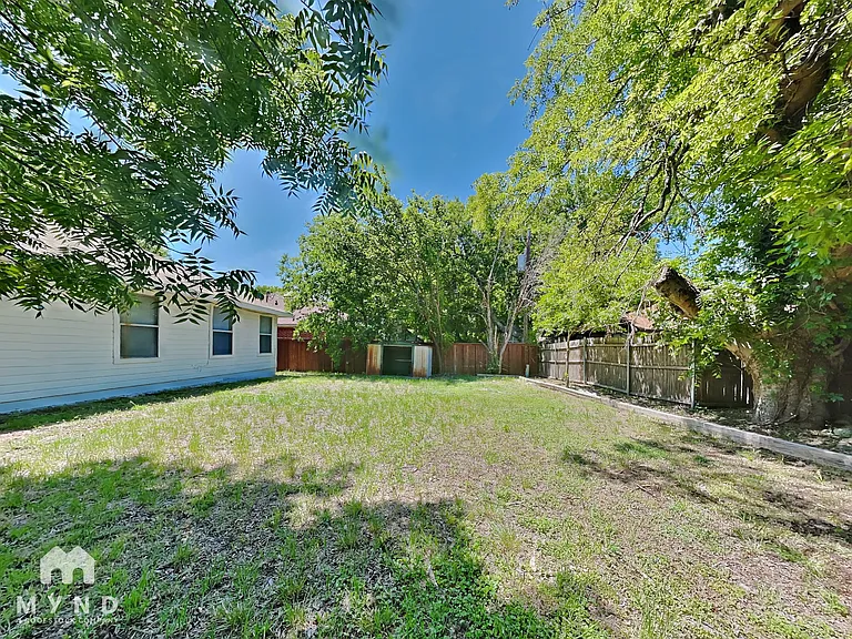327 W Little Creek Rd — Photo 19
