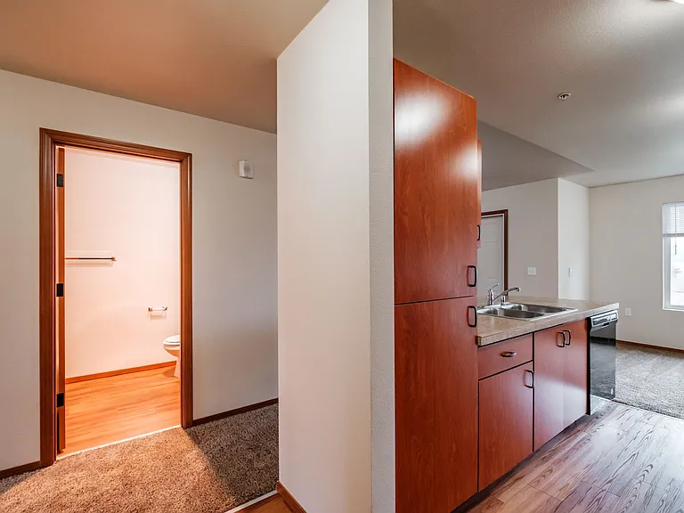 Aspen Place Apartments — Photo 79