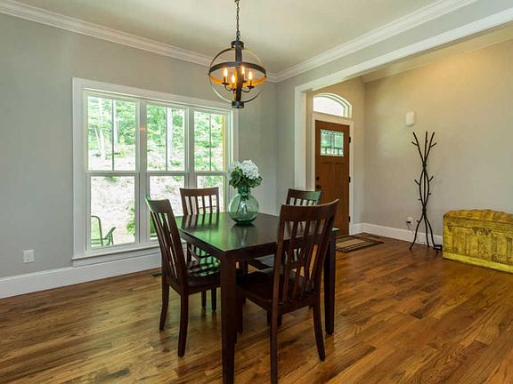 5th image of 11660 Holly Cir
