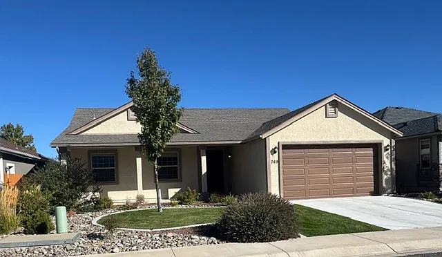 3 bed, 1749 sqft, $2,600 — Photo 1