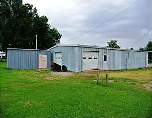 5th image of 901 Peach St