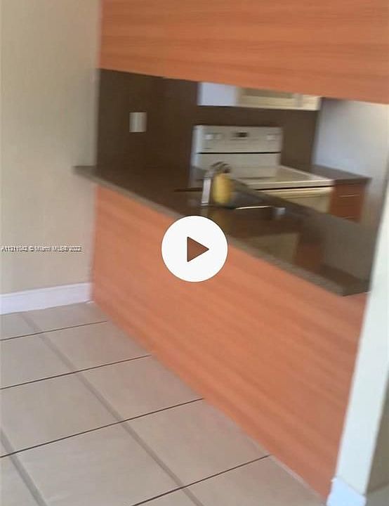 1st image of 16465 NE 22nd Ave APT 212