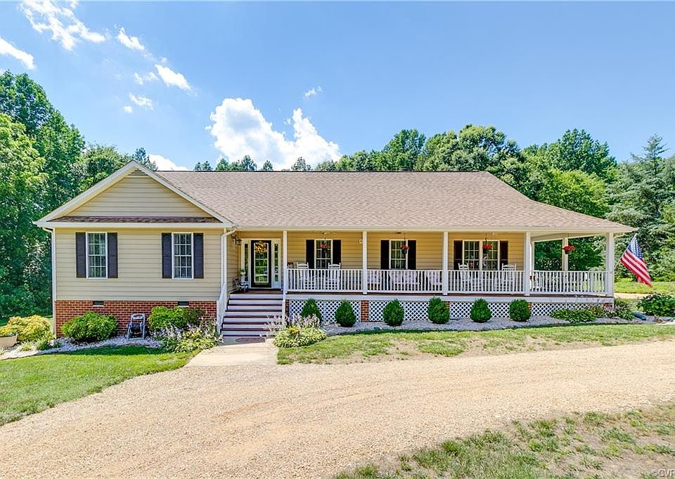 1st image of 940 Graceland Ct