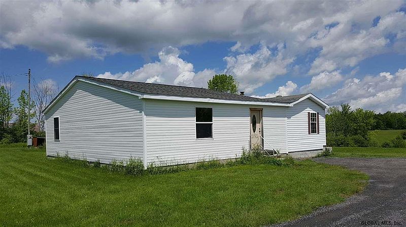 2nd image of 917 E EAST LYKERS Road