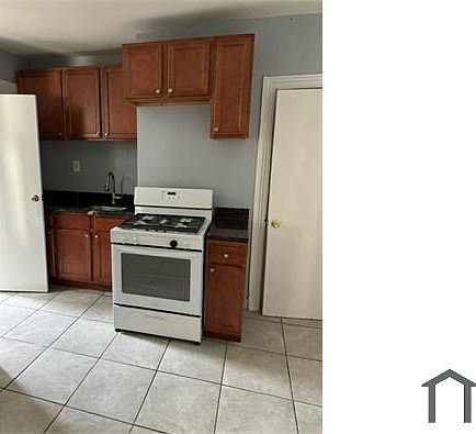1st image of 18 Porach St #2