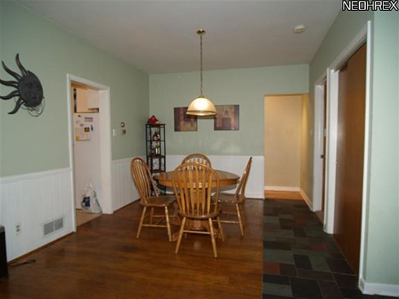 2nd image of 1408 Meriline St