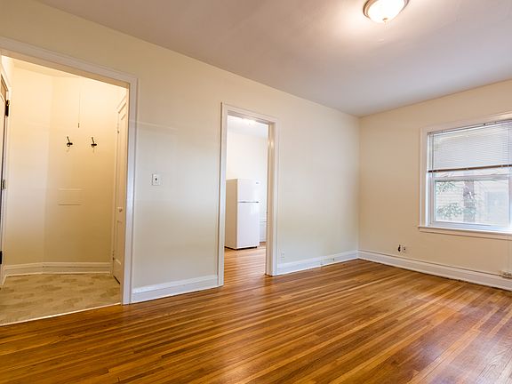 3rd image of 3527 Pillsbury Ave S #4383163