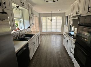 308 Northglen Dr, Hurst, TX 76054