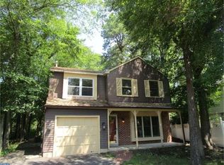 12 Huntington Ct, Marlton, NJ 08053
