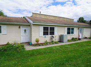45 Country Club Dr, Florida, NY 10921