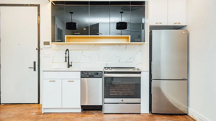 Rented by Nooklyn NYC LLC | media 15