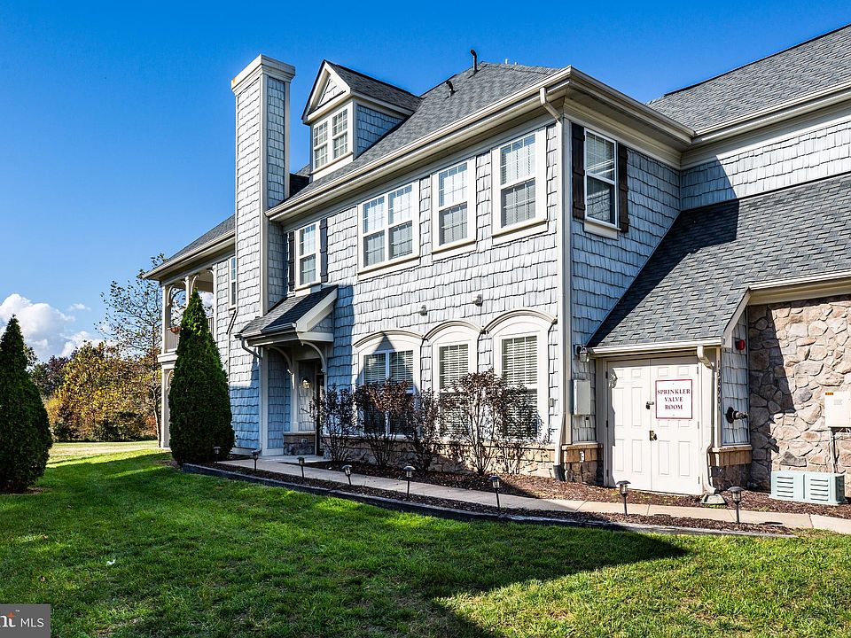 1st image of 13890 Greendale Dr #39
