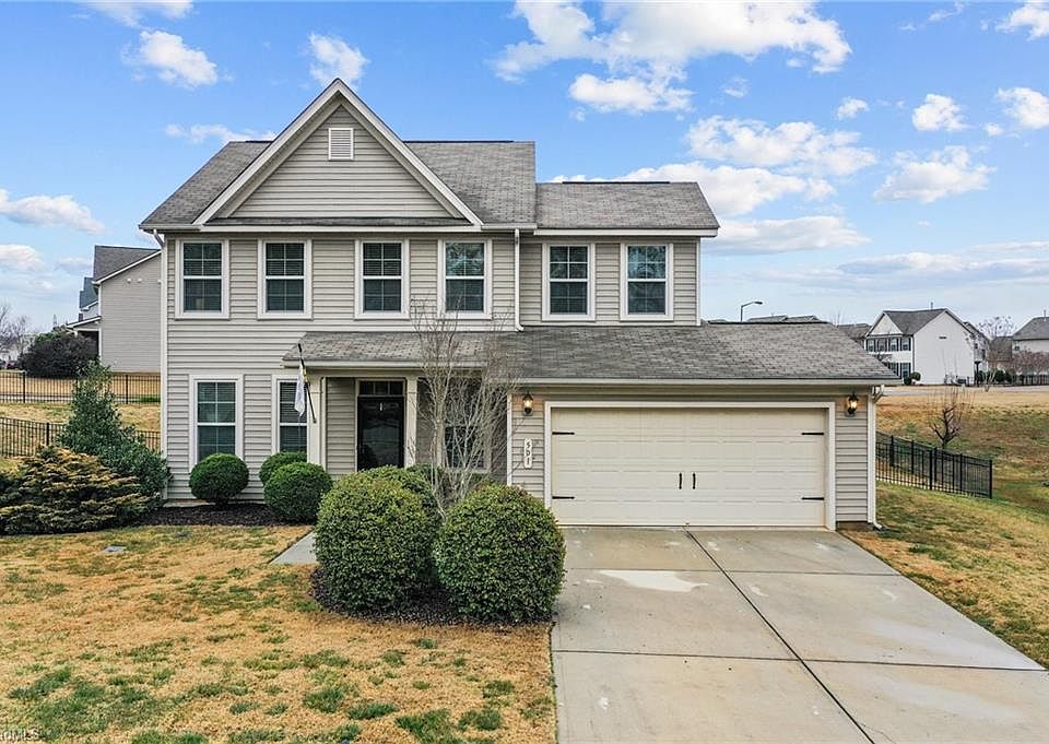 1st image of 501 Applecross Dr