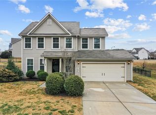 501 Applecross Dr, Mebane, NC 27302