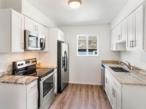 5th image of 1419 S M St #A