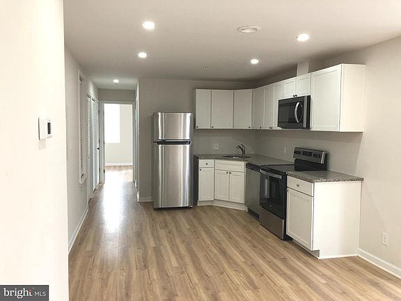 2nd image of 2349 W Thompson St Floor 3