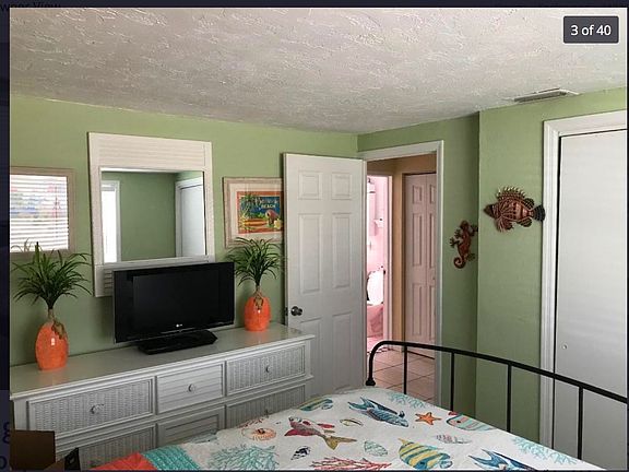 2nd image of 1149 Edgemere Pl
