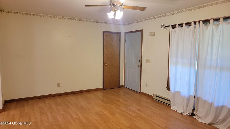 4th image of 176 Baker Road