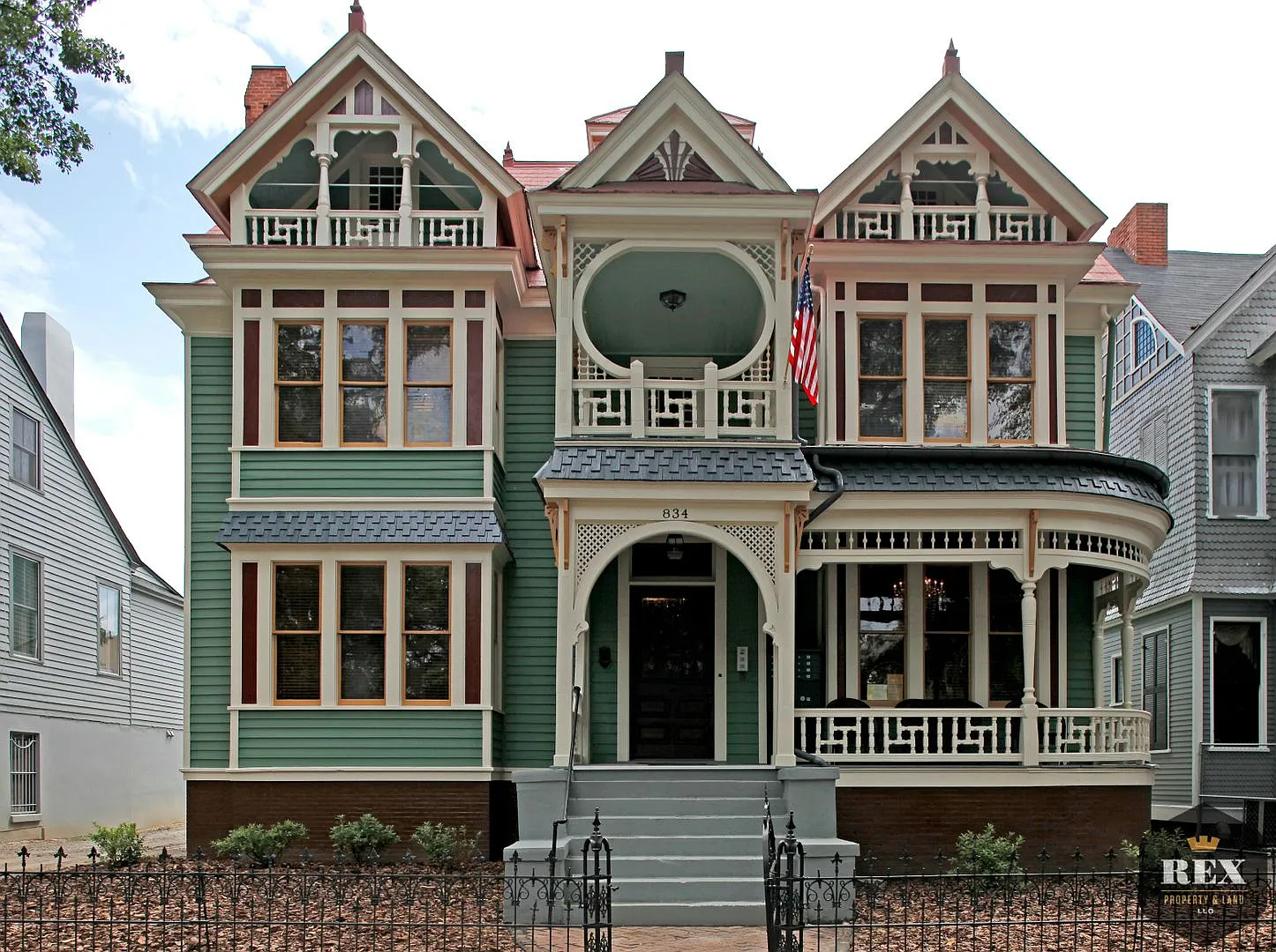 Fleming House — Photo 1