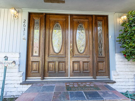 4th image of 2631 W Royal Oaks Drive W