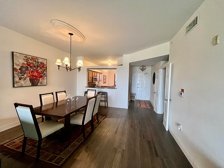 370 Golfview Rd #302 — Photo 15