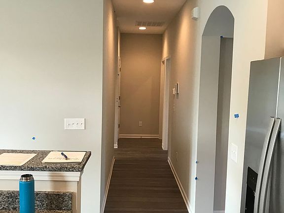 5th image of 214 Shoals Landing Dr