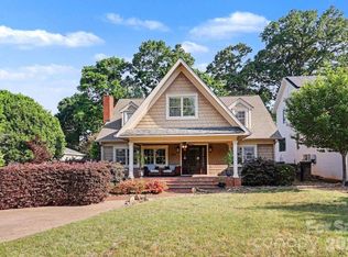 2215 Hassell Pl, Charlotte, NC 28209