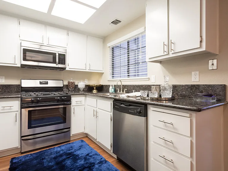 Woodstream Townhomes — Photo 12