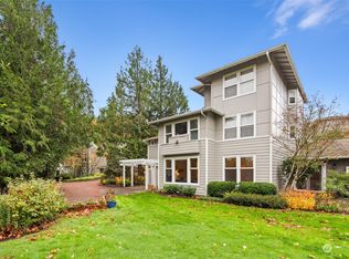 22540 SE 37th Ter #1405, Issaquah, WA