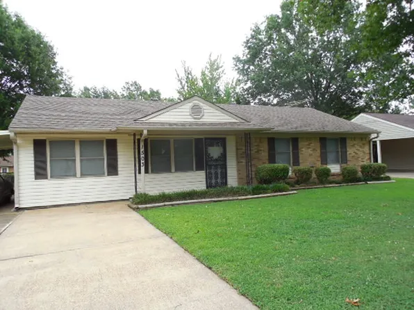 1503 Preston Rd, West Memphis, AR 72301