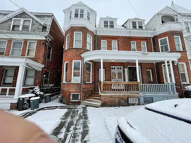 117 Chambers St photo 1