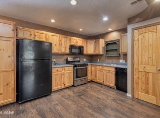 2722 Bain Trl, Overgaard, AZ 85933
