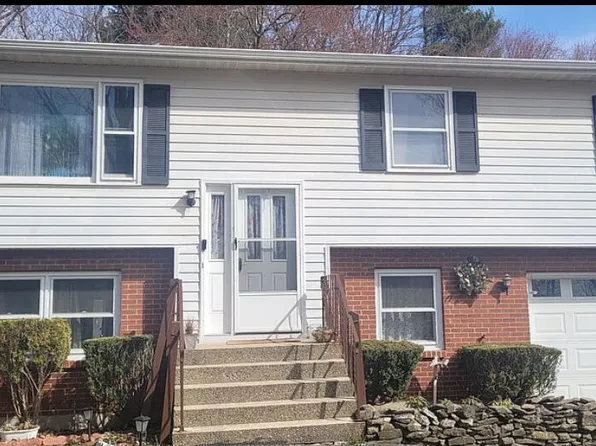 9 Melissa Court, Albany, NY 12205
