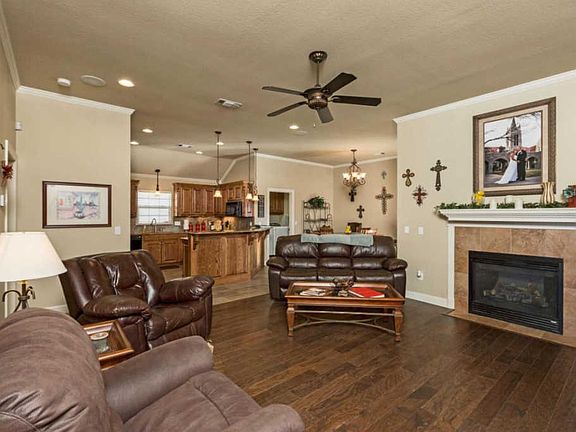 2nd image of 8605 Garden Way Dr