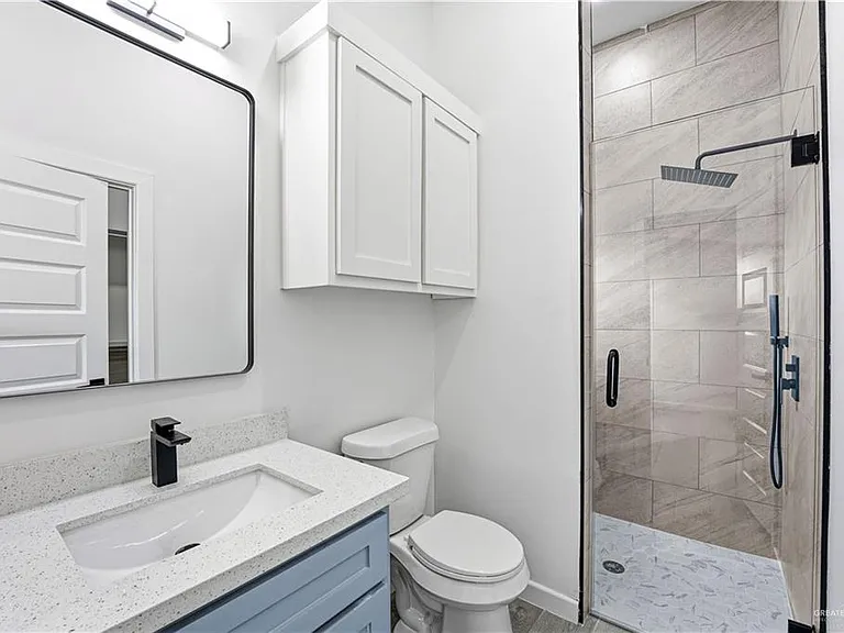 5709 Notre Dame Ave #1 — Photo 8