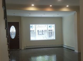 134 E 8th St, Brooklyn, NY 11218