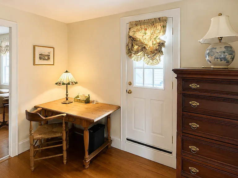 25 Undine Rd — Photo 18