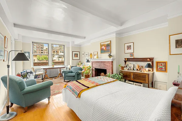 2 Horatio Street #7C