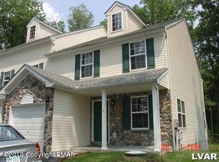 7215 Blushingwood Grv, East Stroudsburg, PA 18301