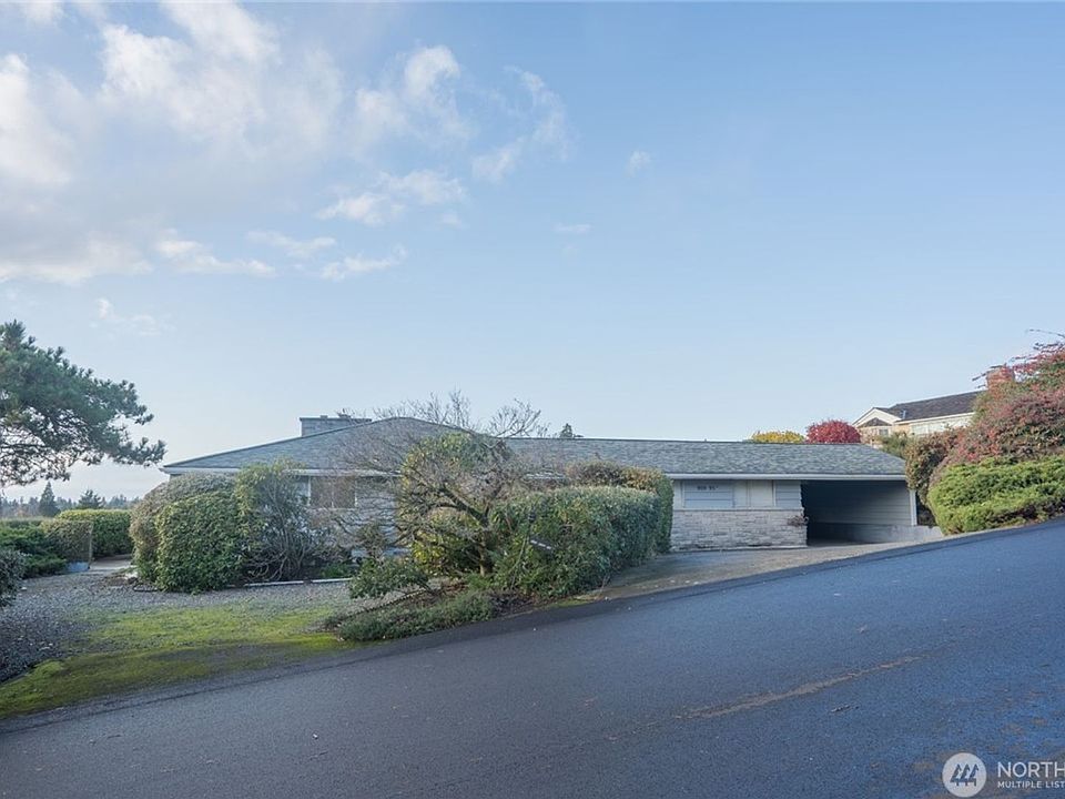 1st image of 909 95th Ave NE