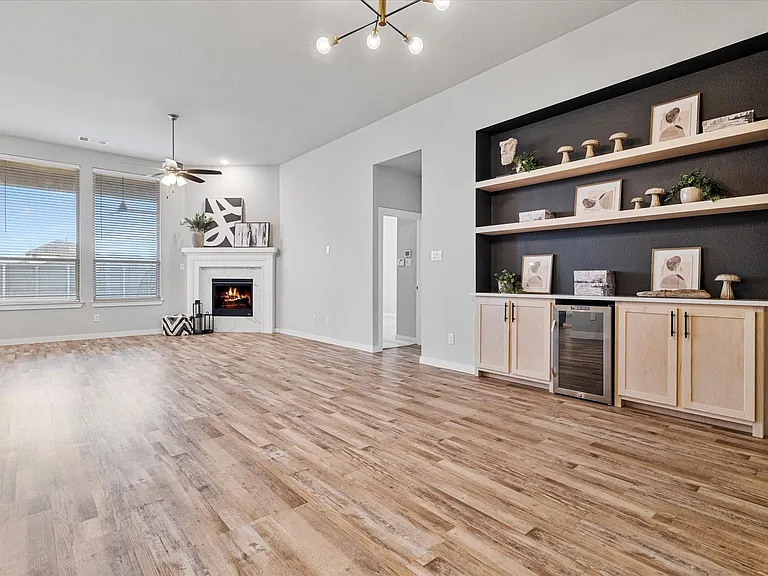 1100 Parkstone Dr — Photo 11