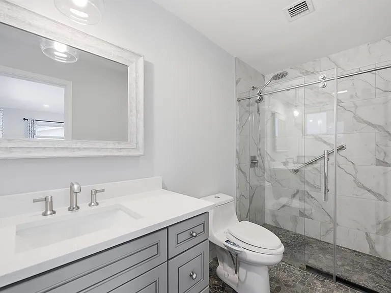 2120 NE 62nd Ct — Photo 21