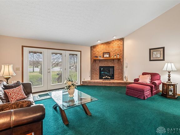 5th image of 809 Orville Way
